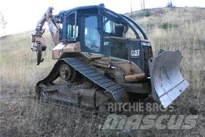 CAT 517 Vonszolók