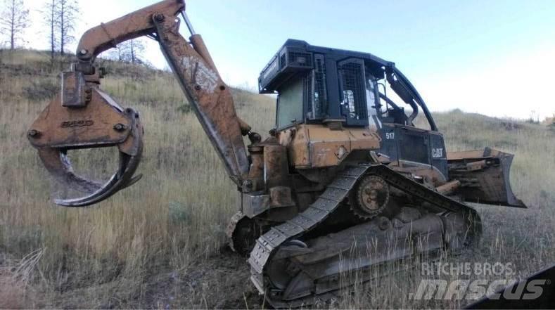 CAT 517 Vonszolók