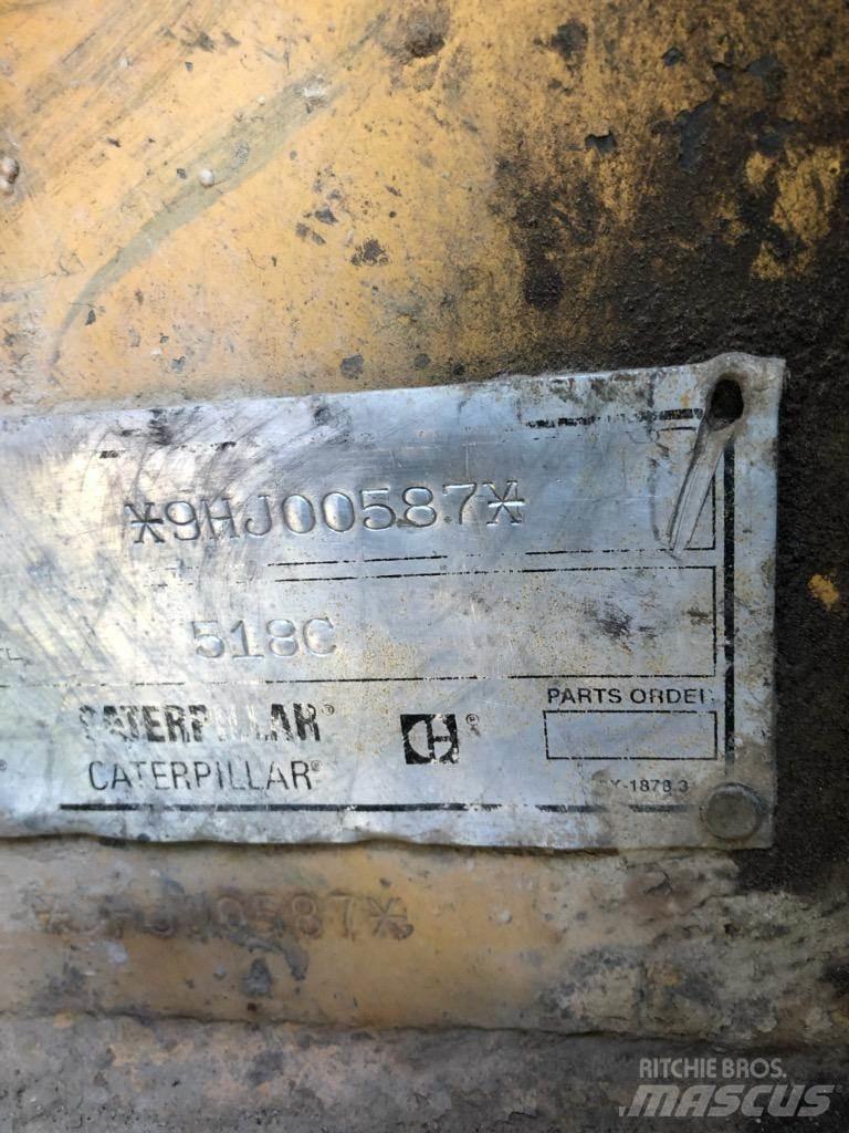 CAT 518C Vonszolók