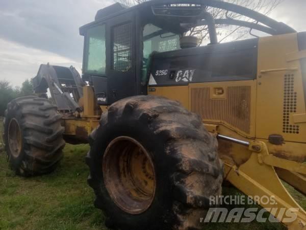CAT 525C Vonszolók