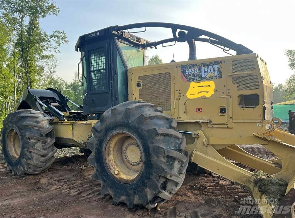 CAT 525D Vonszolók