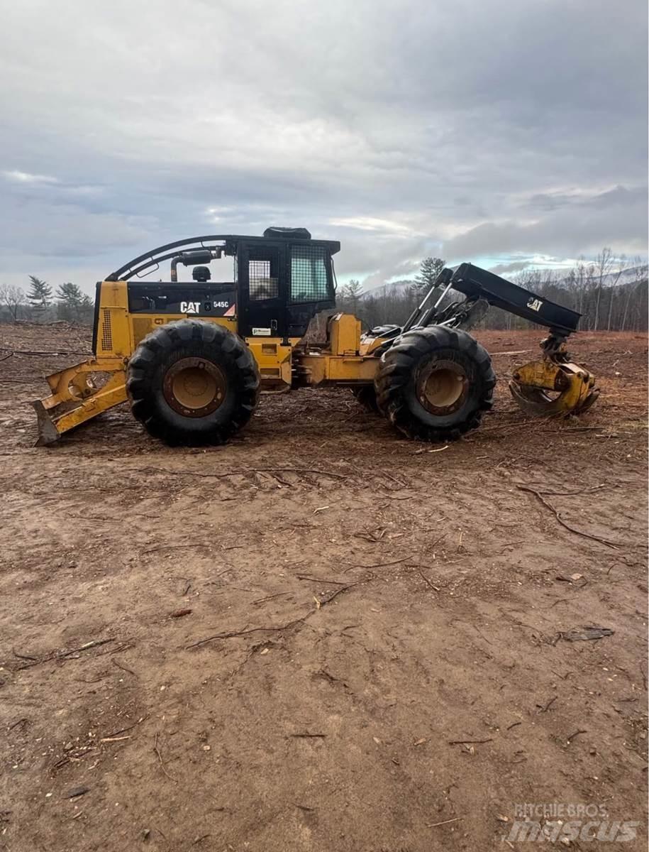 CAT 545C Gumikerekes homlokrakodók