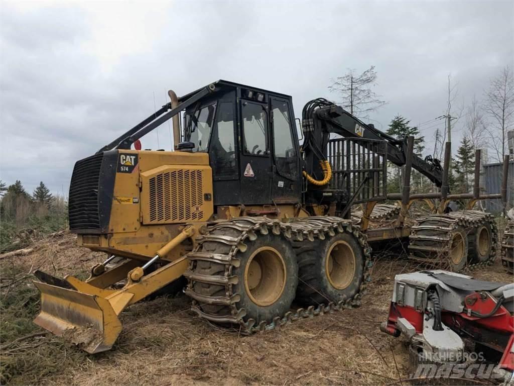 CAT 574 Kihordók