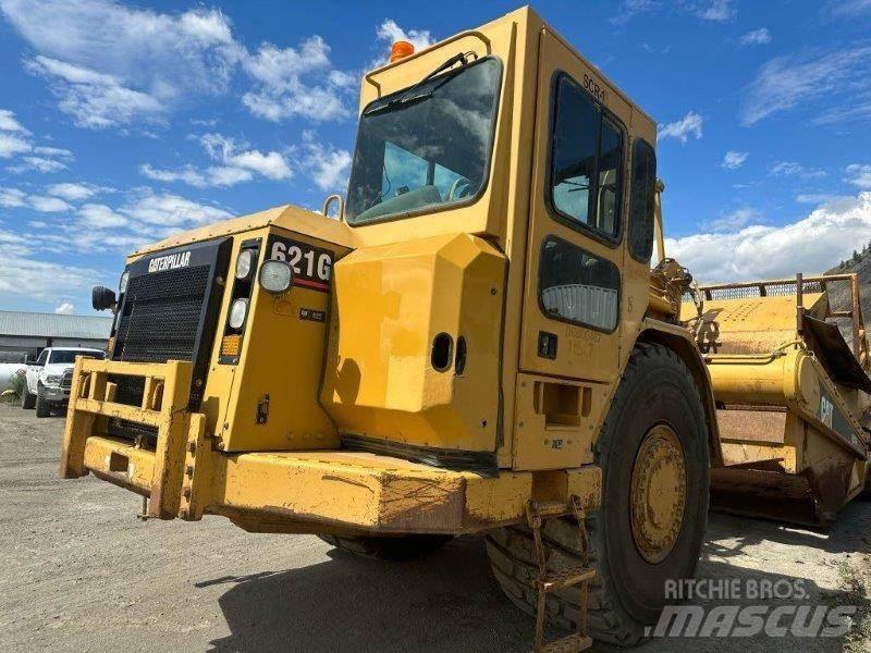 CAT 621G Földnyesők (szkréperek)