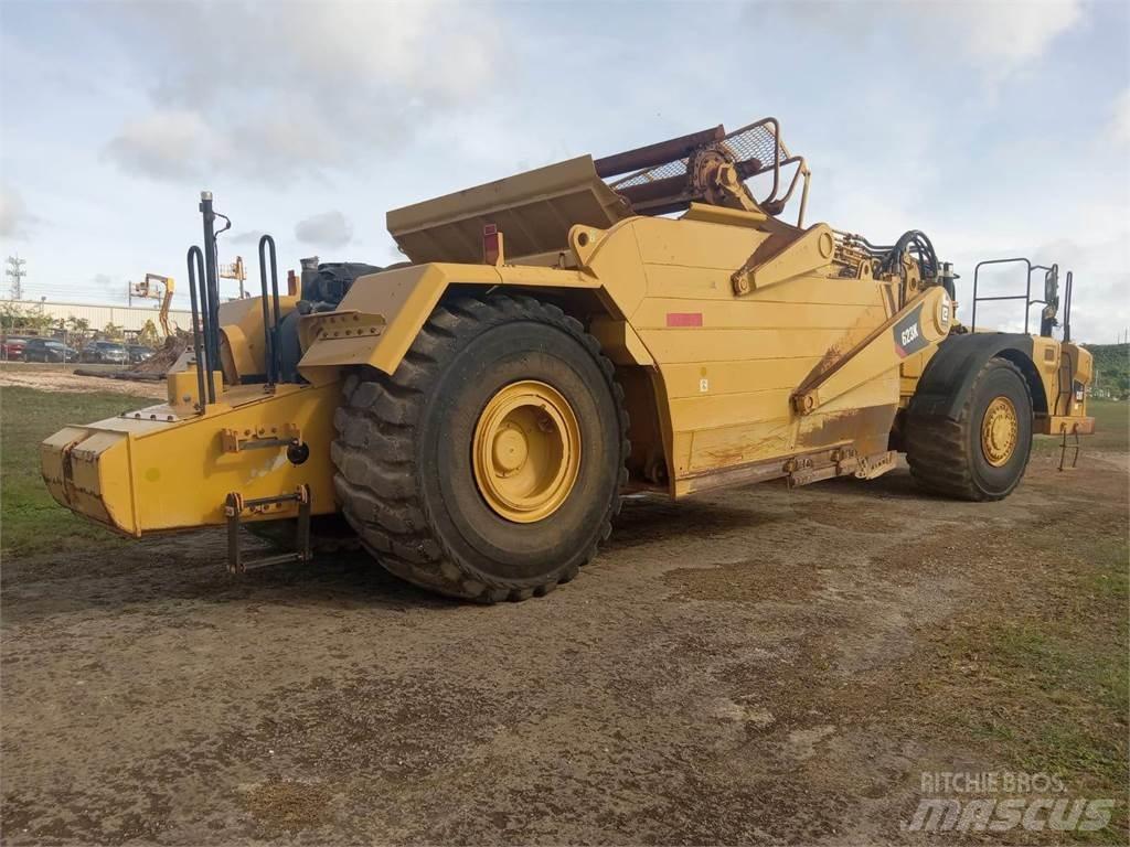 CAT 623K Földnyesők (szkréperek)