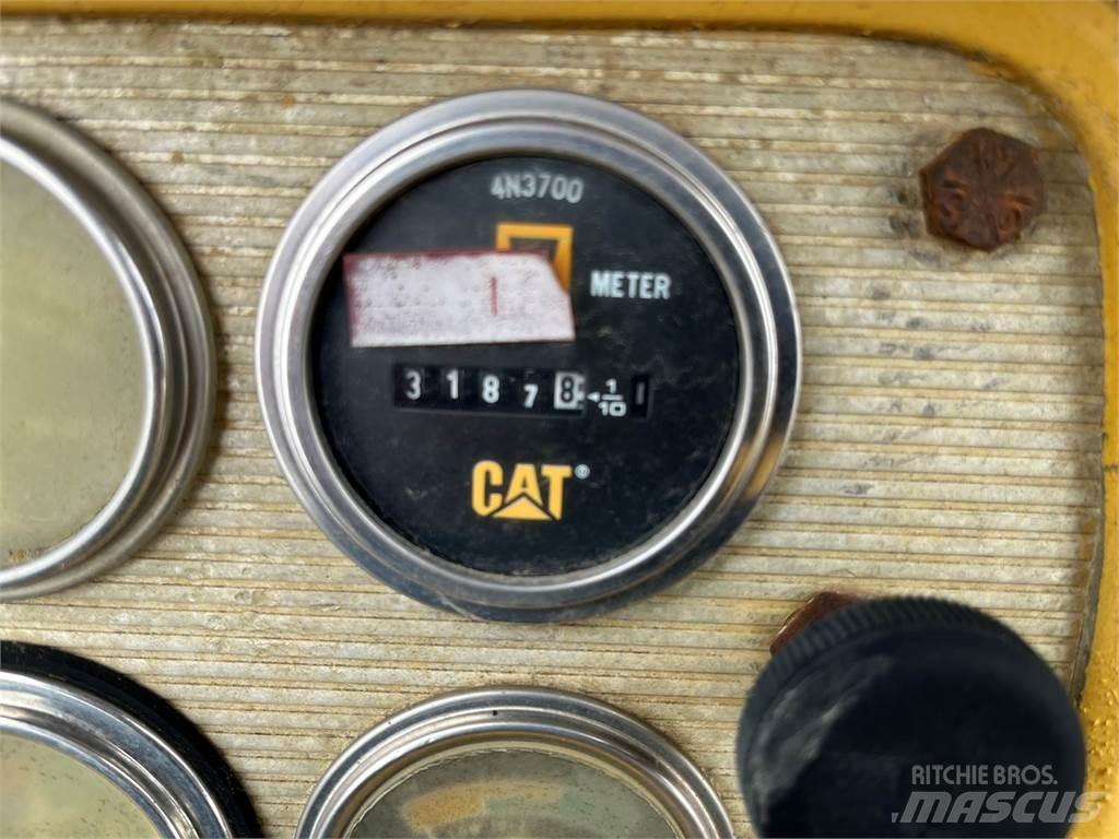 CAT 627B Földnyesők (szkréperek)
