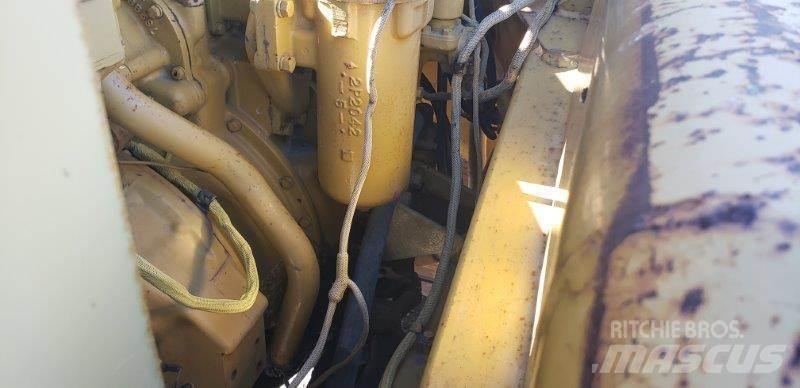 CAT 627B Földnyesők (szkréperek)