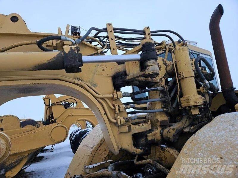 CAT 627B Földnyesők (szkréperek)