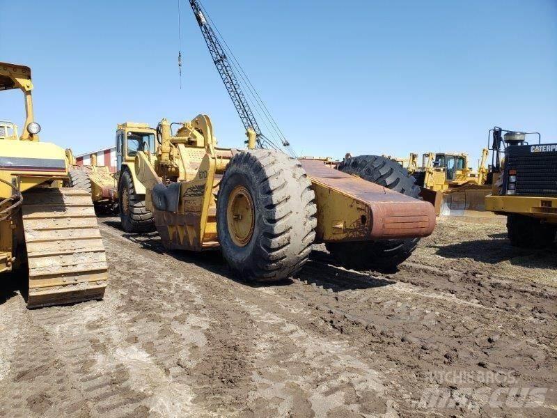 CAT 631D Földnyesők (szkréperek)