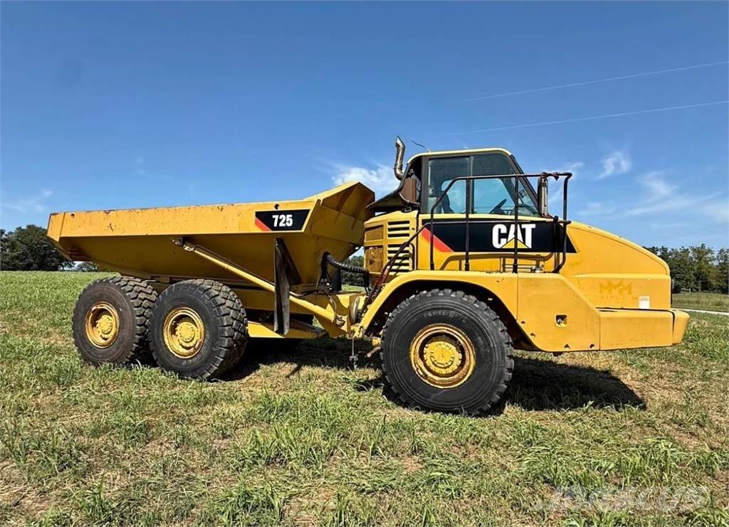 CAT 725 Csuklósdömperek
