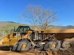 CAT 735 Transporterek