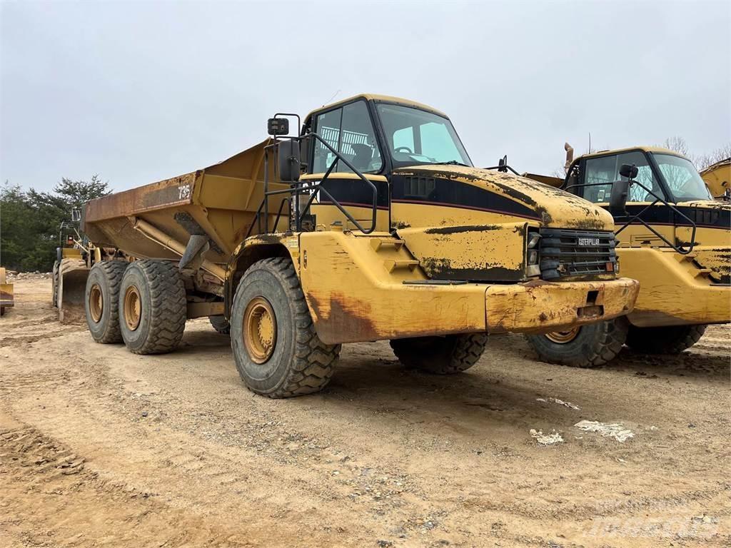 CAT 735 Csuklósdömperek