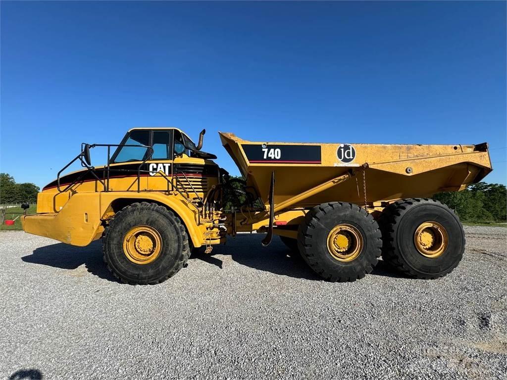 CAT 740 Csuklósdömperek