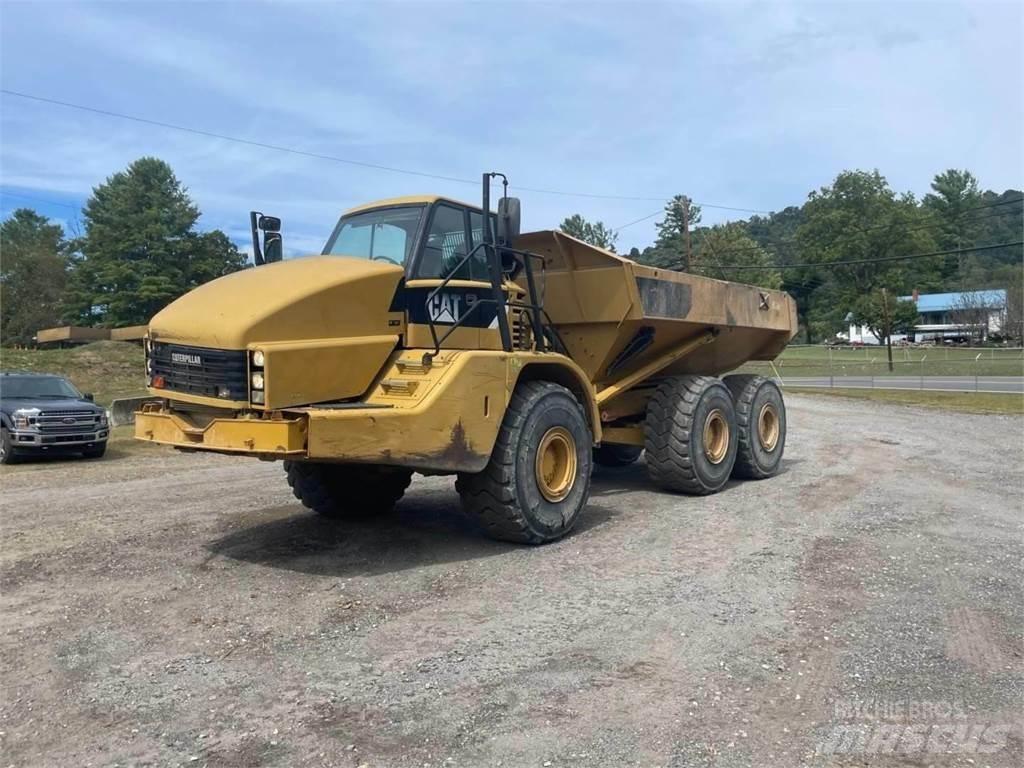 CAT 740 Csuklósdömperek