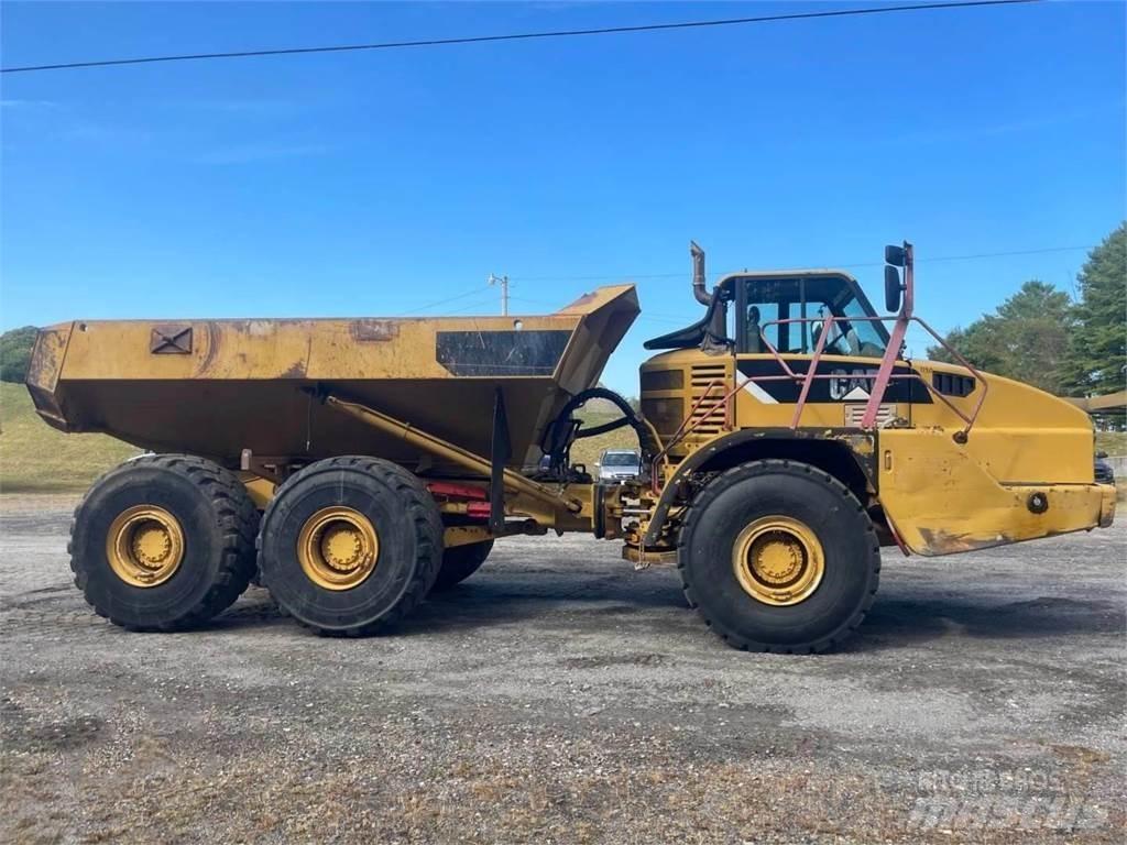 CAT 740 Csuklósdömperek