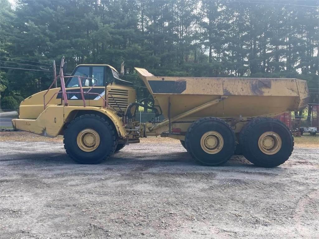 CAT 740 Csuklósdömperek