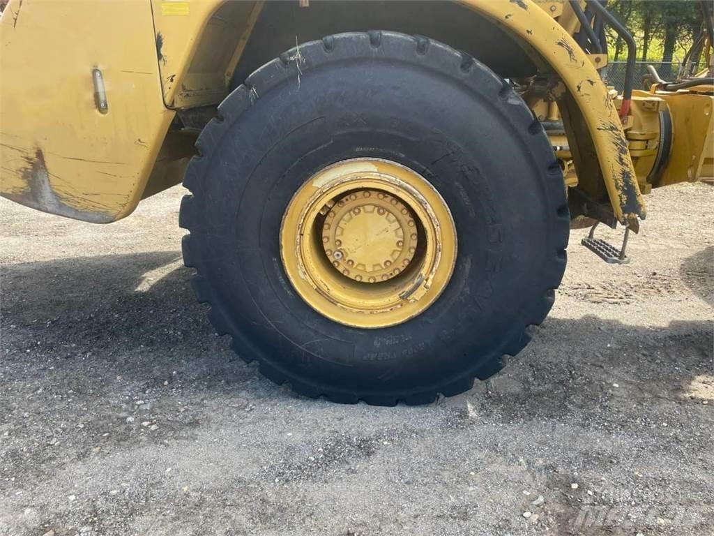 CAT 740 Csuklósdömperek