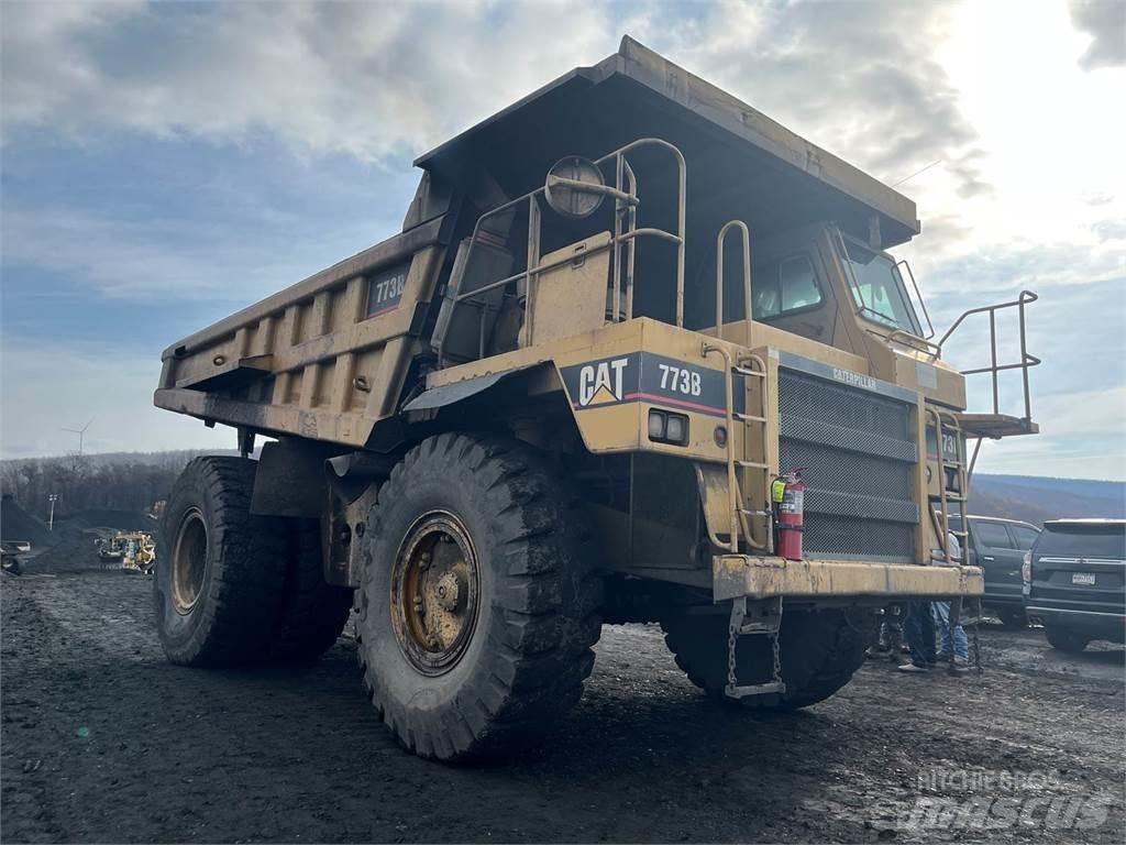 CAT 773B Csuklósdömperek