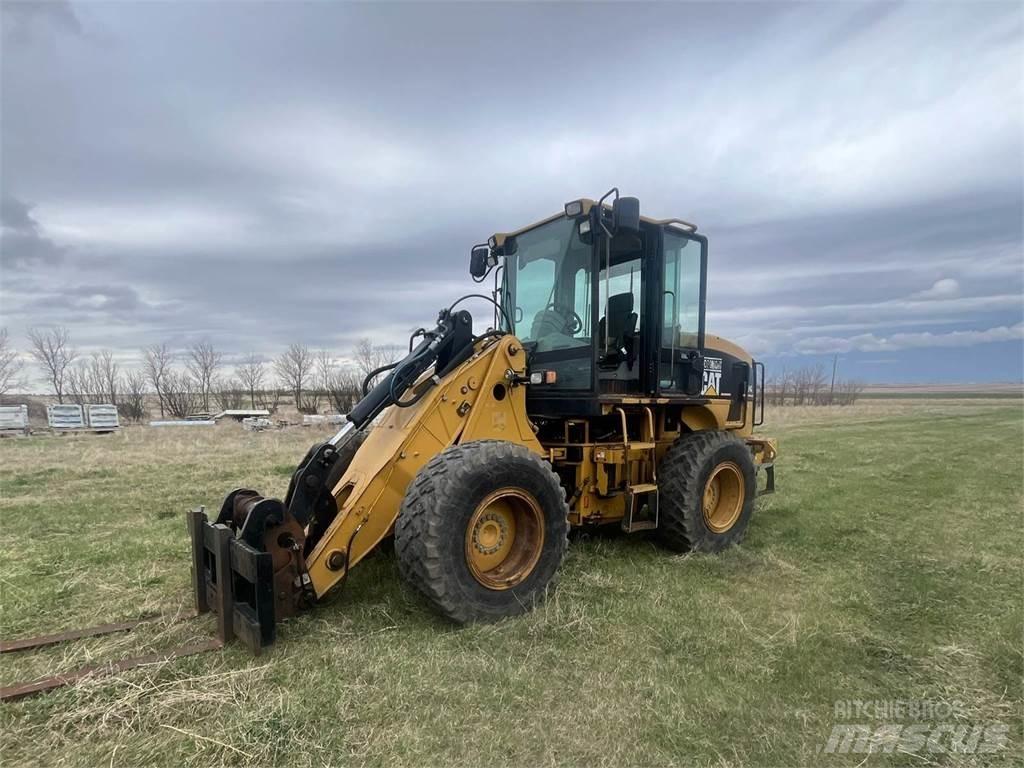 CAT 924G Gumikerekes homlokrakodók