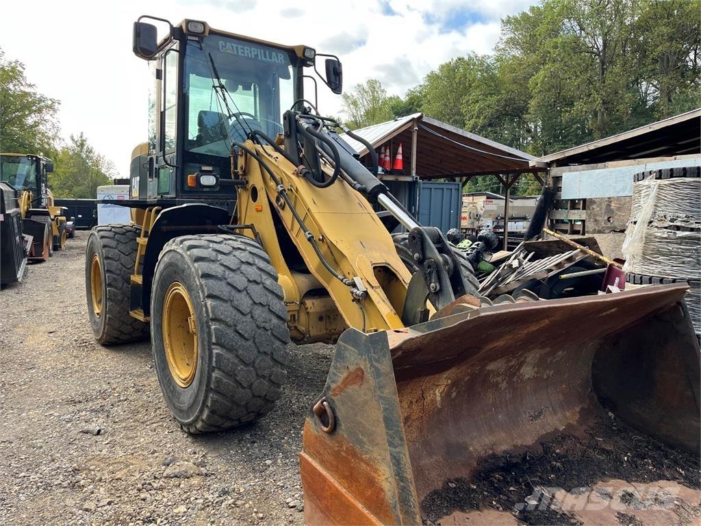 CAT 924G Gumikerekes homlokrakodók