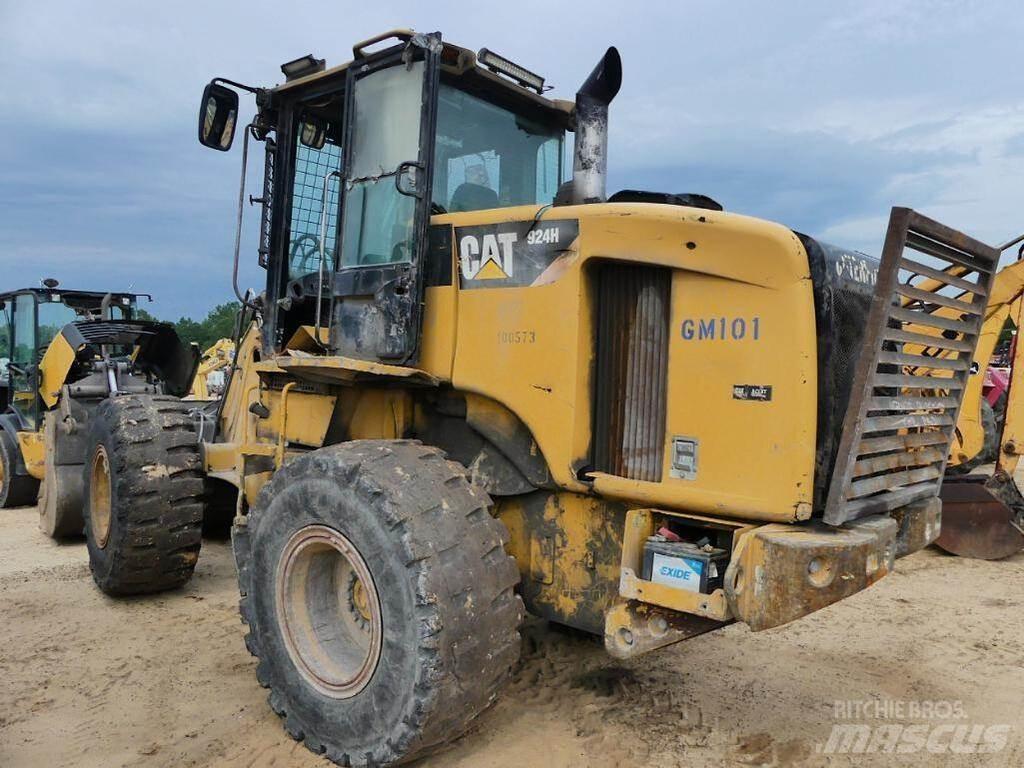 CAT 924H Gumikerekes homlokrakodók