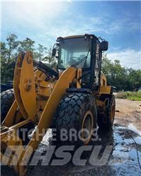 CAT 924K Gumikerekes homlokrakodók