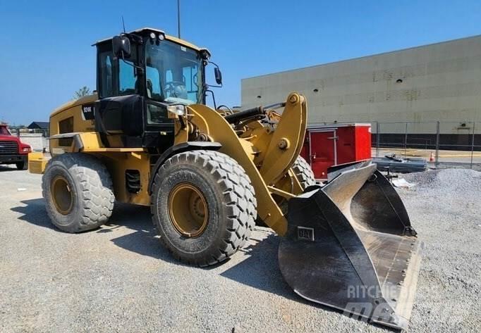 CAT 924K Gumikerekes homlokrakodók