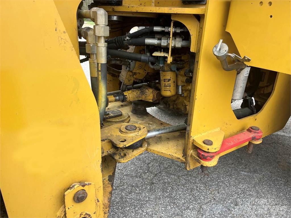 CAT 924K Gumikerekes homlokrakodók