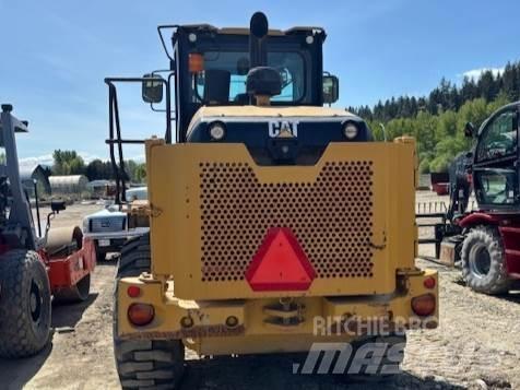 CAT 924K Gumikerekes homlokrakodók