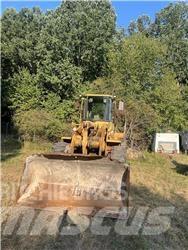 CAT 926 Gumikerekes homlokrakodók