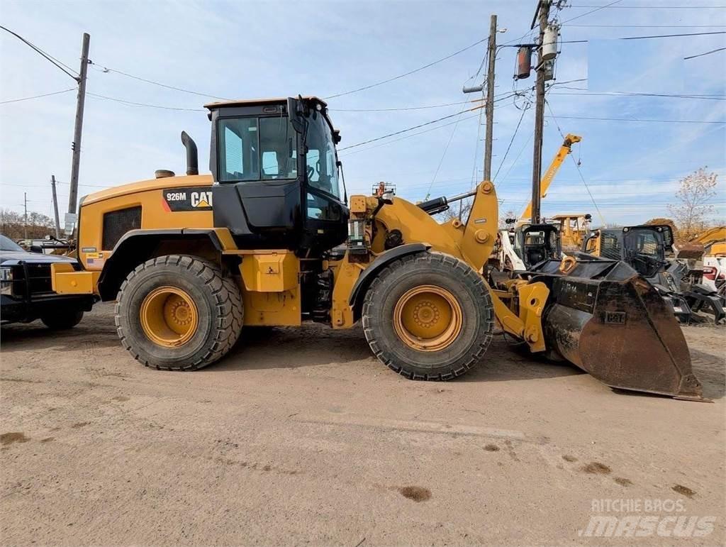 CAT 926M Gumikerekes homlokrakodók