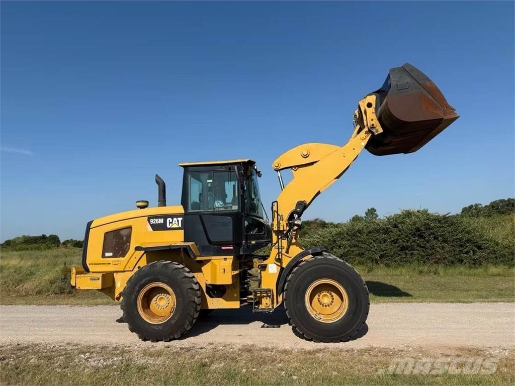 CAT 926M Gumikerekes homlokrakodók
