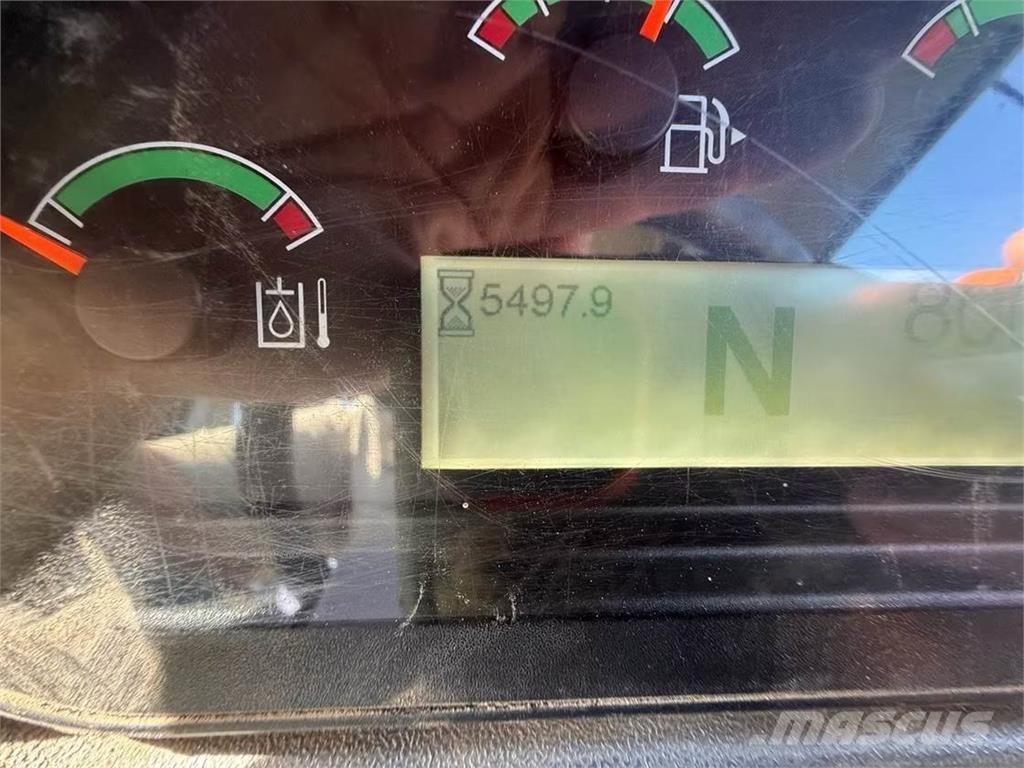 CAT 926M Gumikerekes homlokrakodók