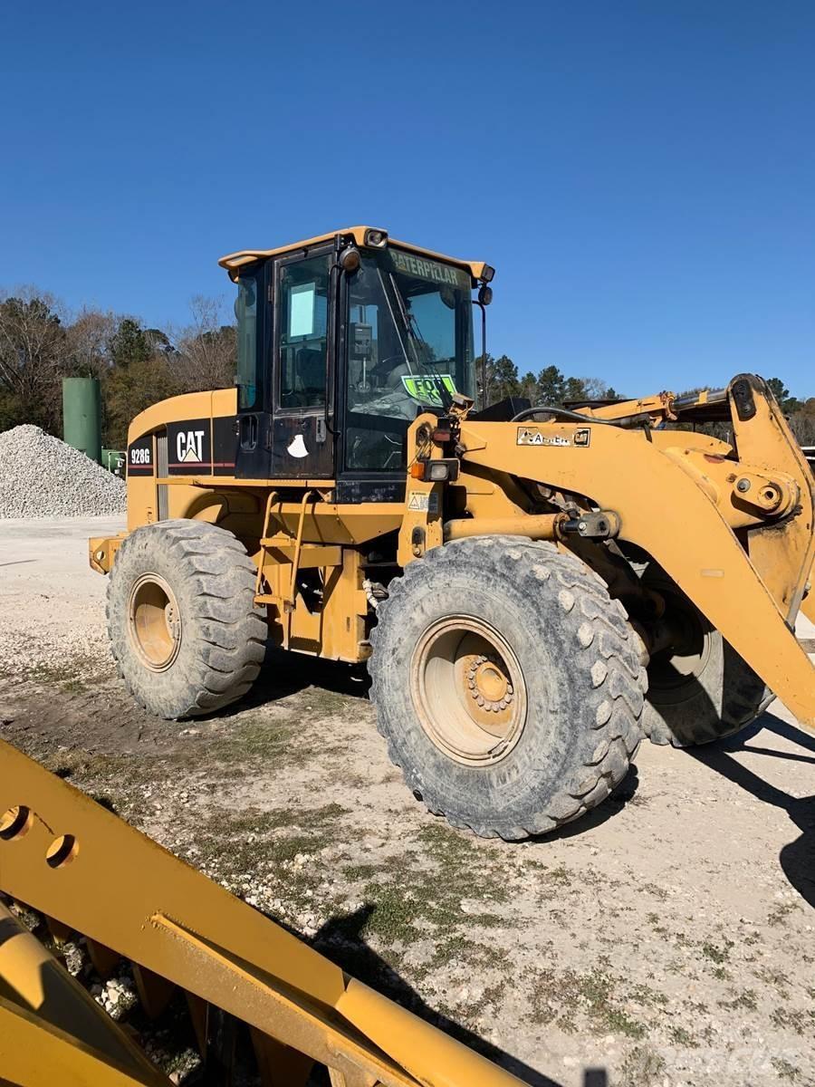 CAT 928G Gumikerekes homlokrakodók
