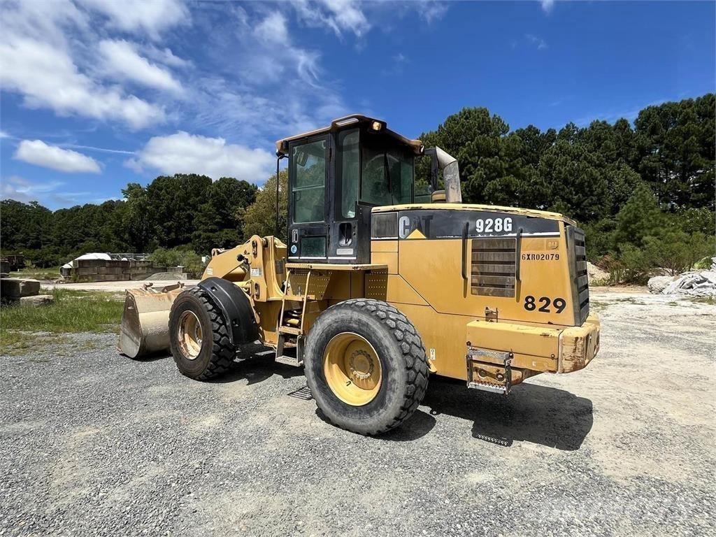 CAT 928G Gumikerekes homlokrakodók