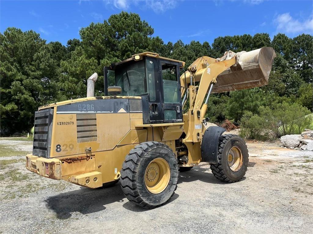 CAT 928G Gumikerekes homlokrakodók