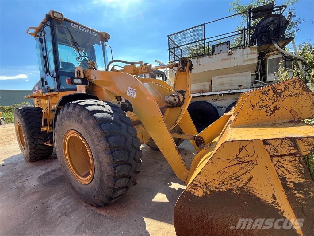 CAT 928G Gumikerekes homlokrakodók