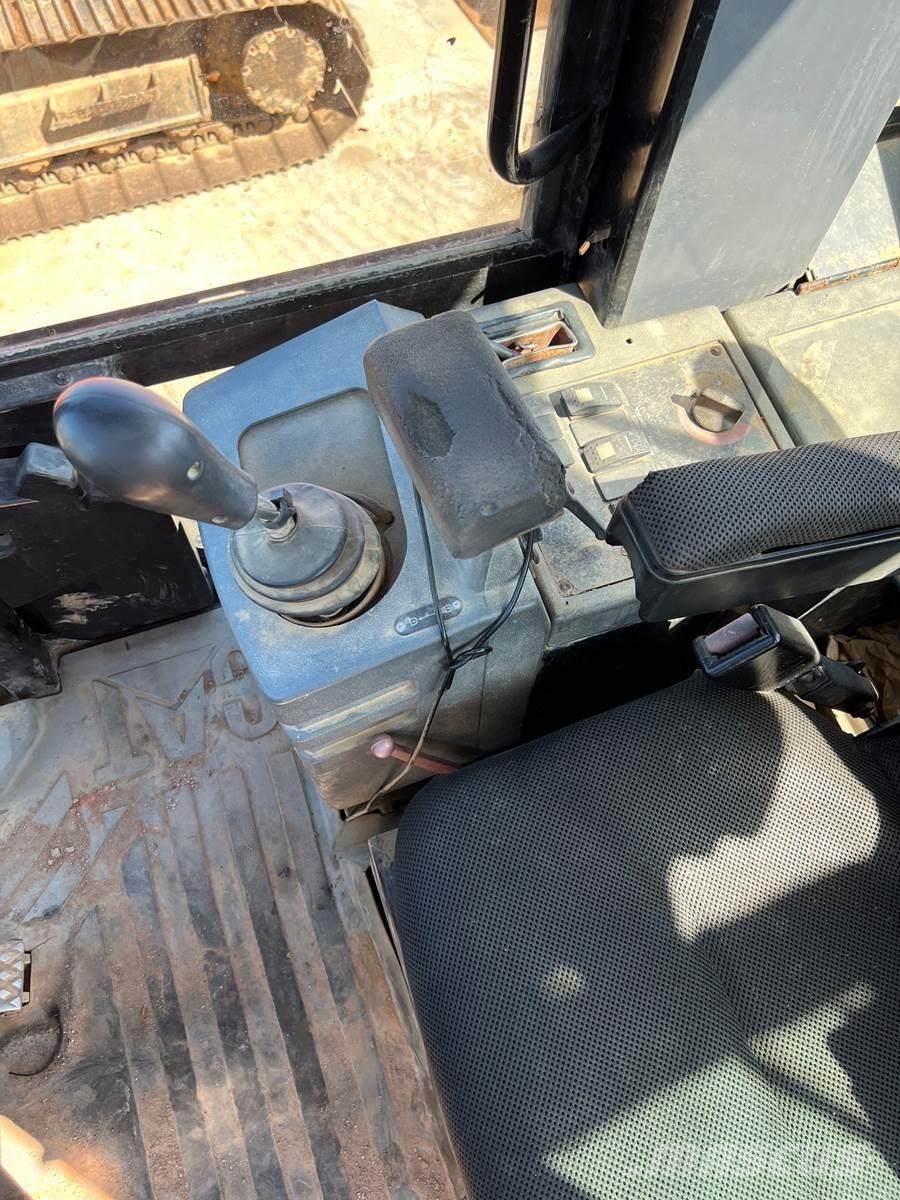 CAT 928G Gumikerekes homlokrakodók