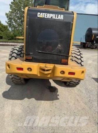 CAT 928HZ Gumikerekes homlokrakodók