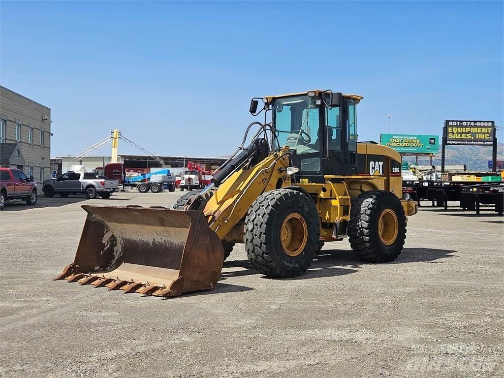 CAT 930G Gumikerekes homlokrakodók