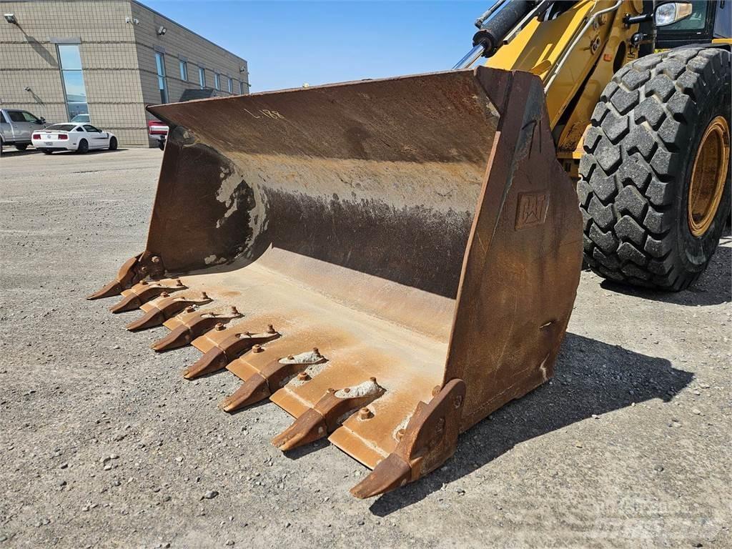 CAT 930G Gumikerekes homlokrakodók