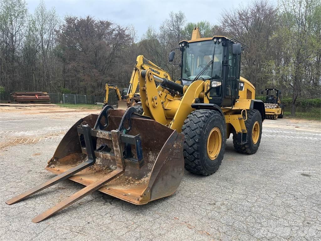 CAT 930K Gumikerekes homlokrakodók