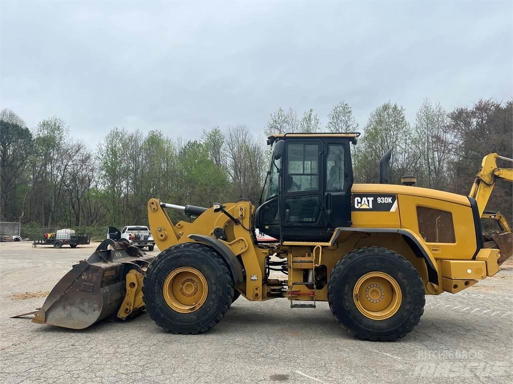 CAT 930K Gumikerekes homlokrakodók