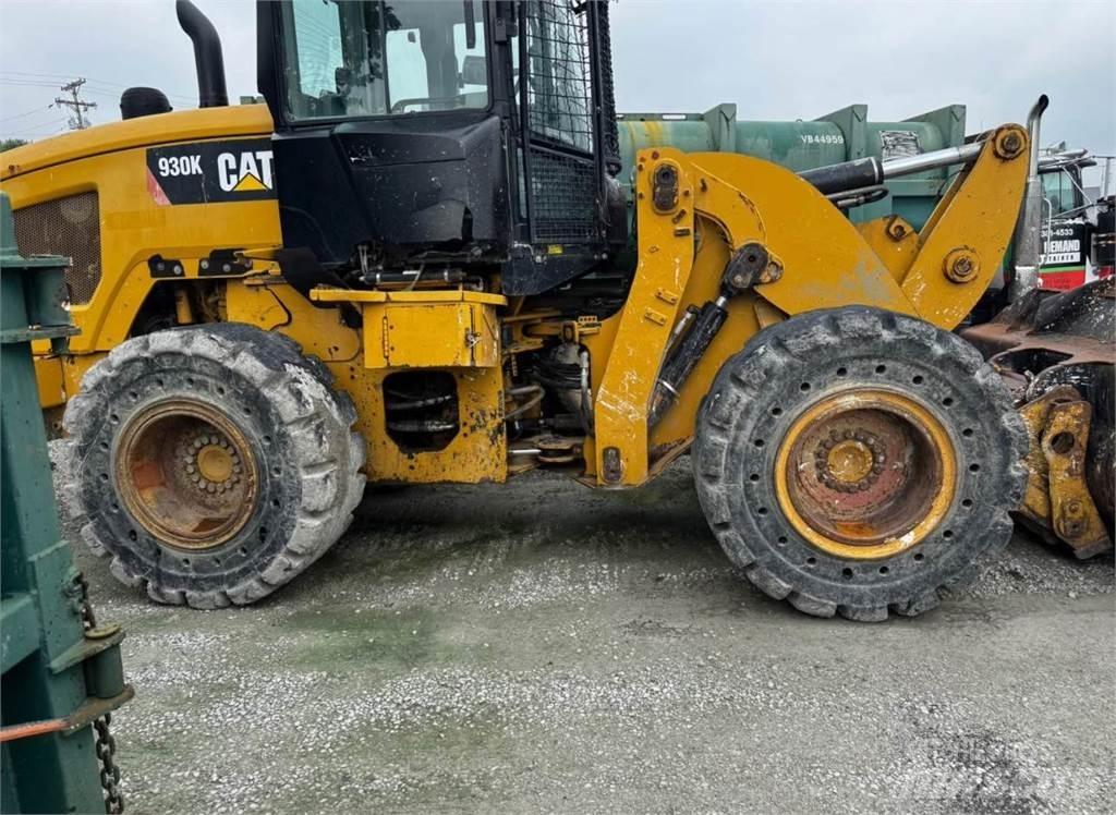 CAT 930K Gumikerekes homlokrakodók