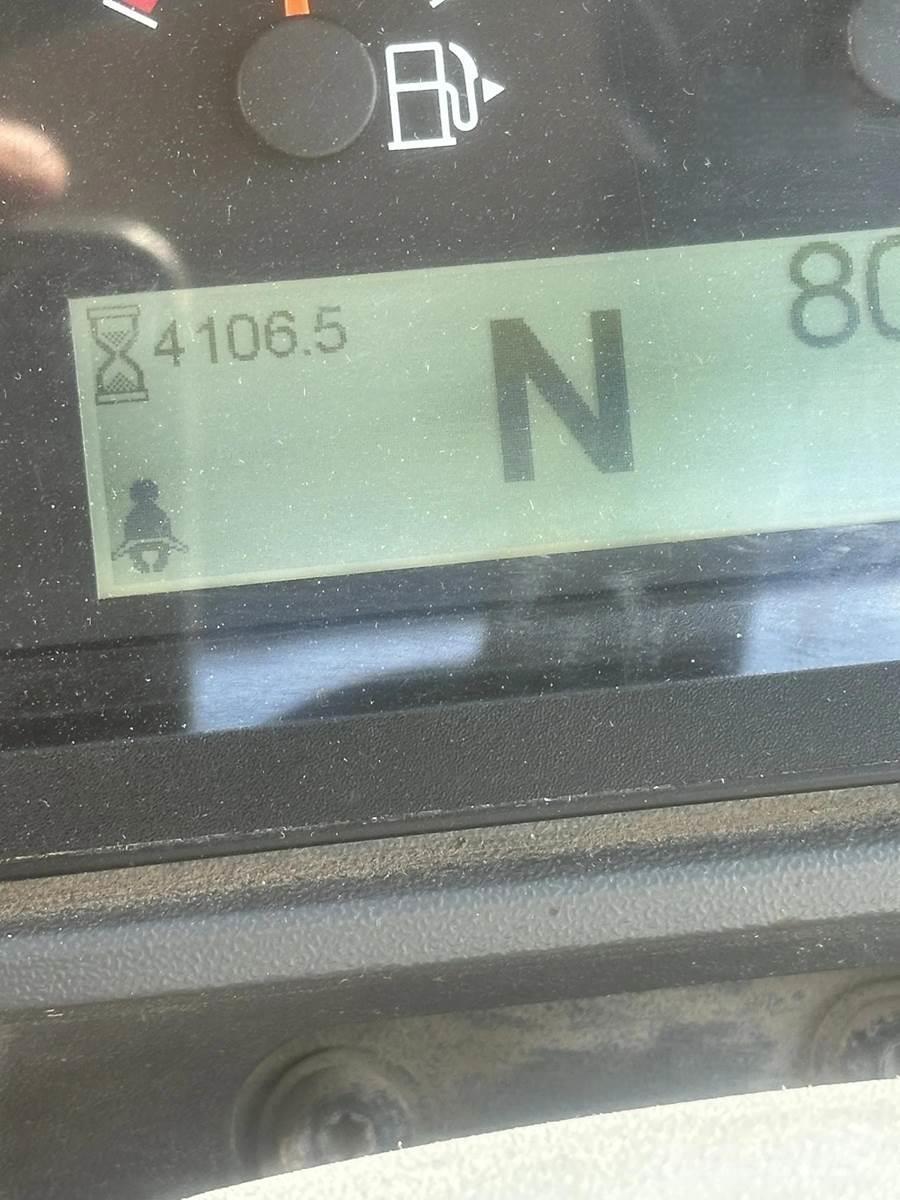 CAT 930M Gumikerekes homlokrakodók