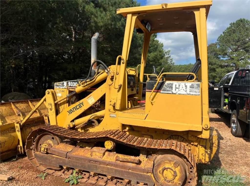 CAT 933C lánctalpas dózerek