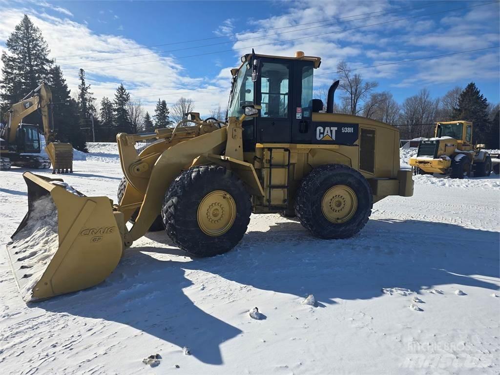 CAT 938H Gumikerekes homlokrakodók
