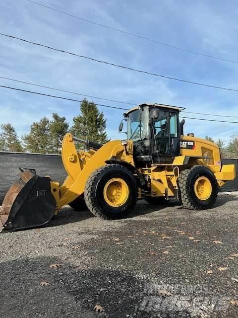CAT 938K Gumikerekes homlokrakodók