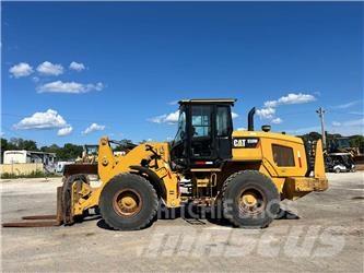CAT 938M Gumikerekes homlokrakodók