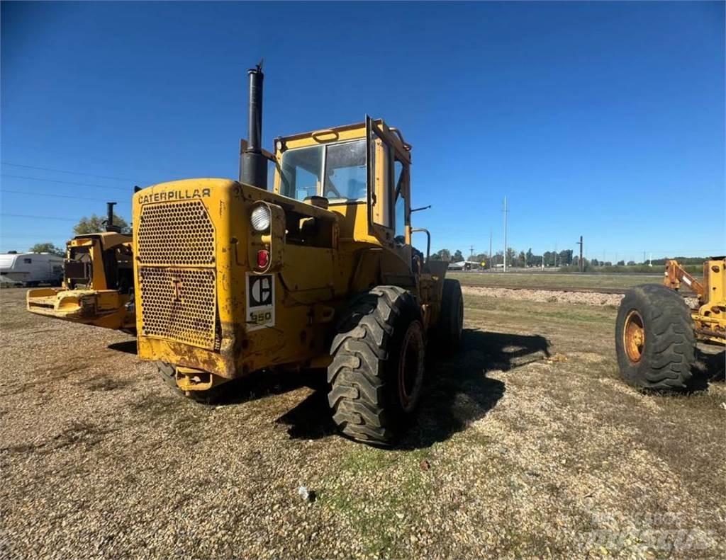 CAT 950 Gumikerekes homlokrakodók